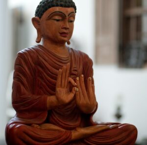 Buddha aus Holz